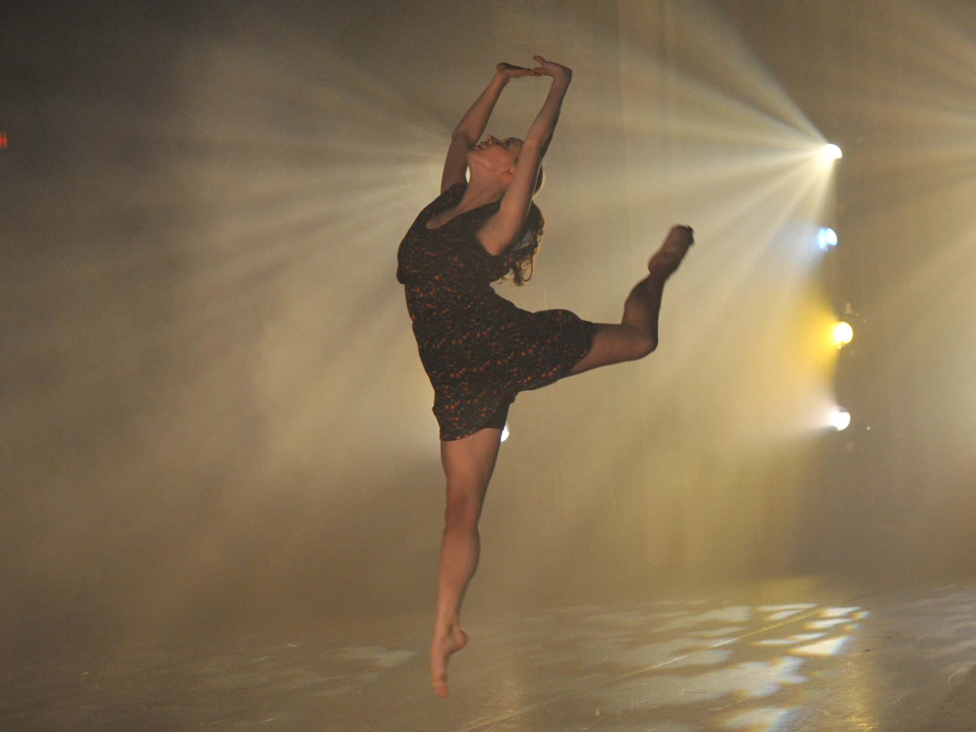 woman ballet dancing