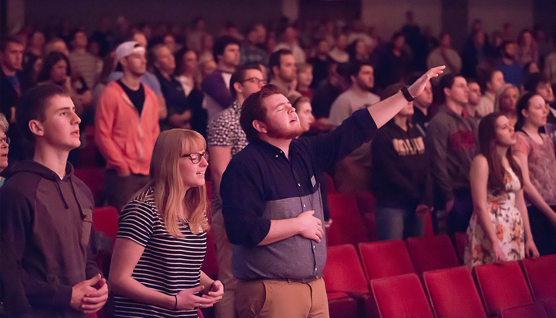 students worship in Chapel